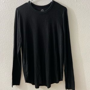 Aerie black long sleeve shirt